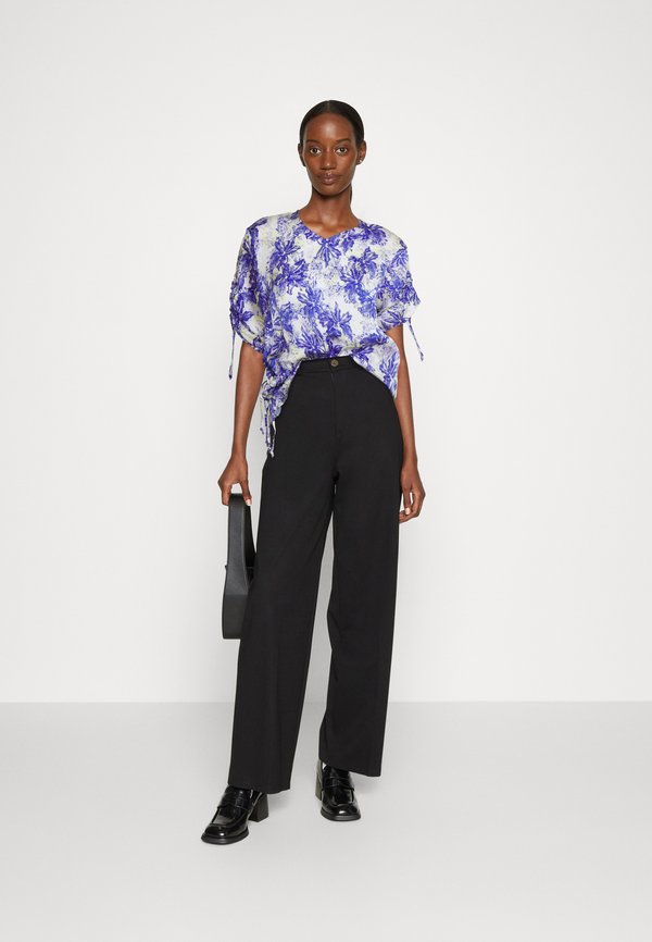 DAY Birger et Mikkelsen JOSHUA DISRUPTED FLOWERS