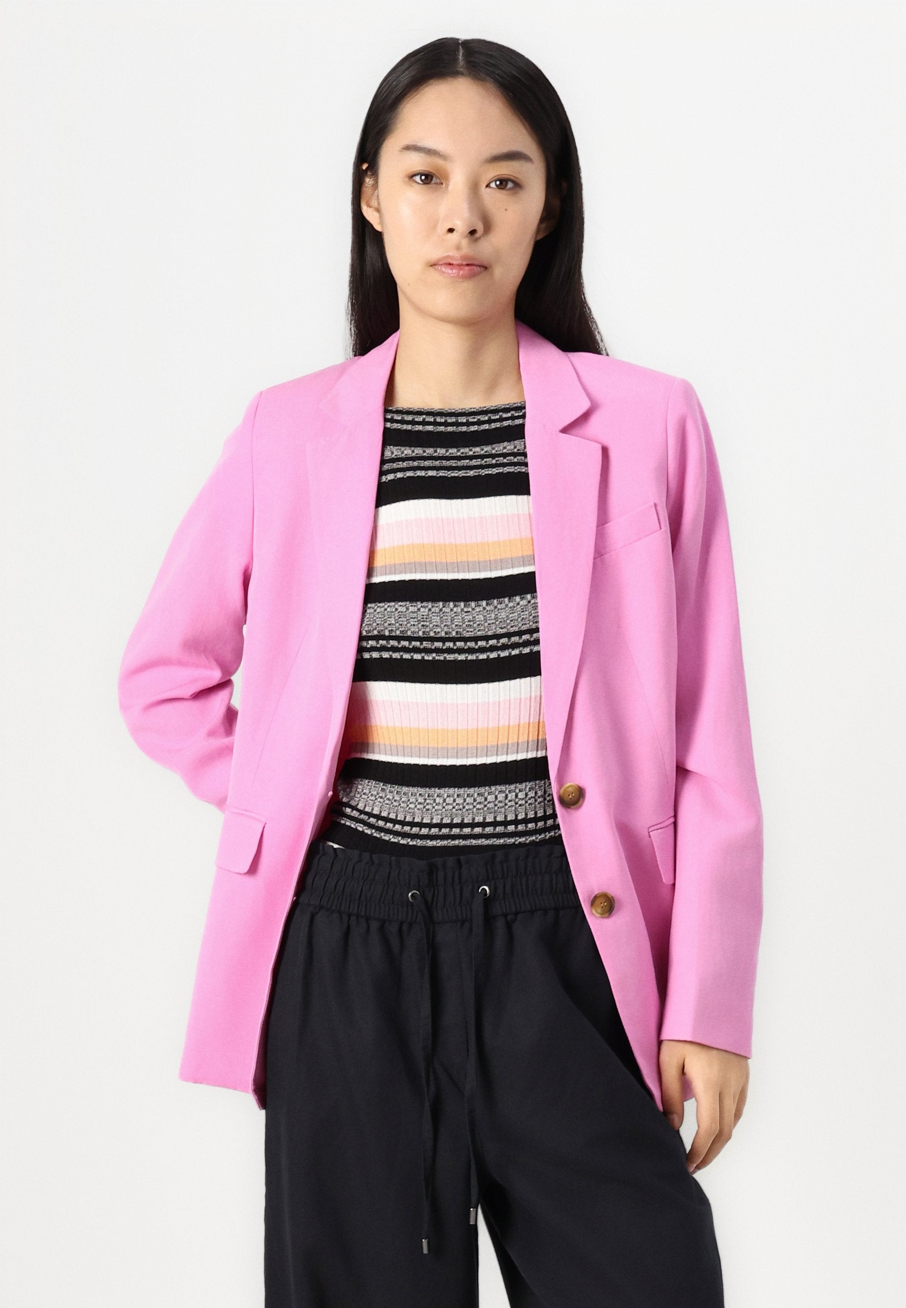 Esprit Blazer Media 5