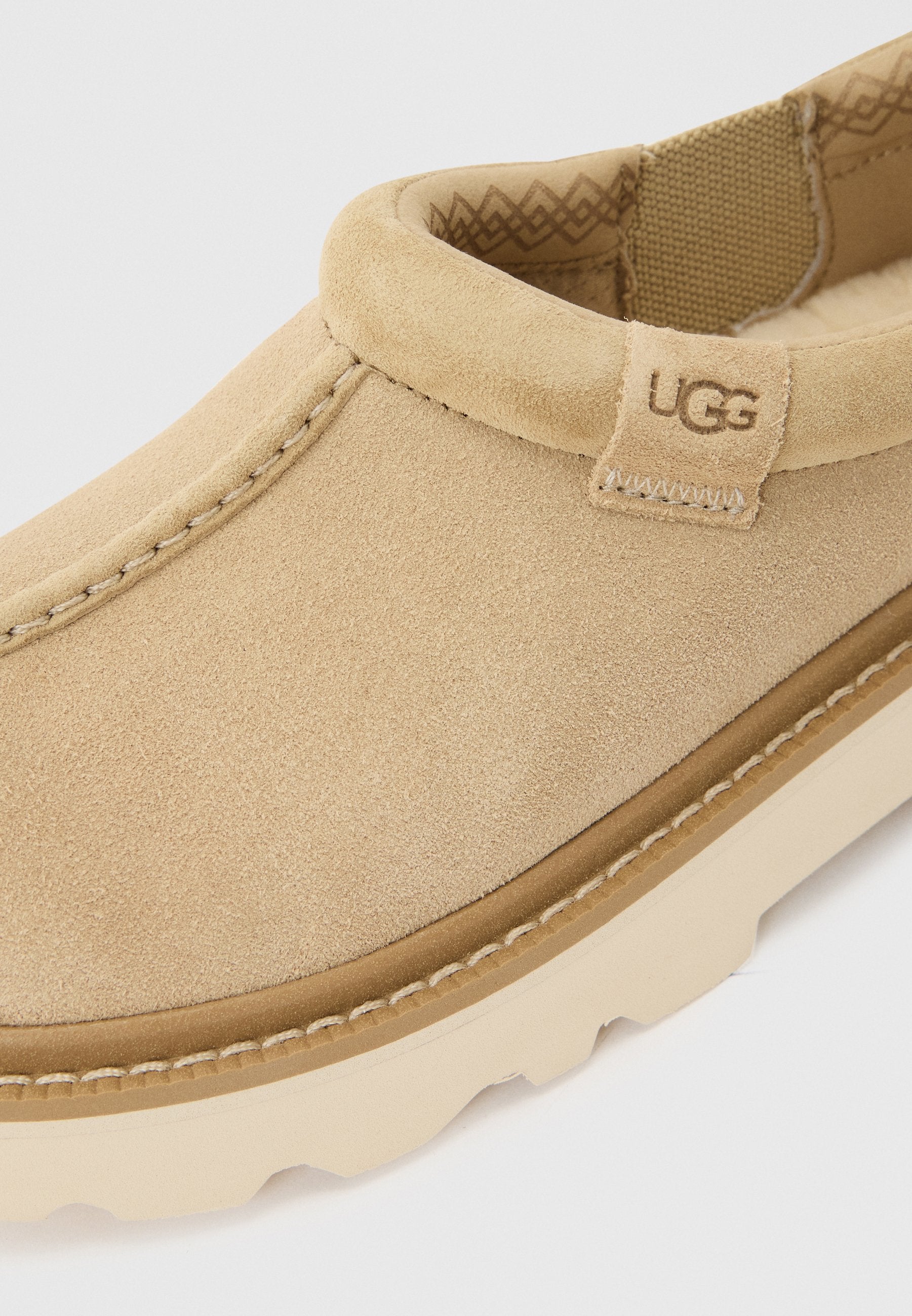 UGG TASMAN
