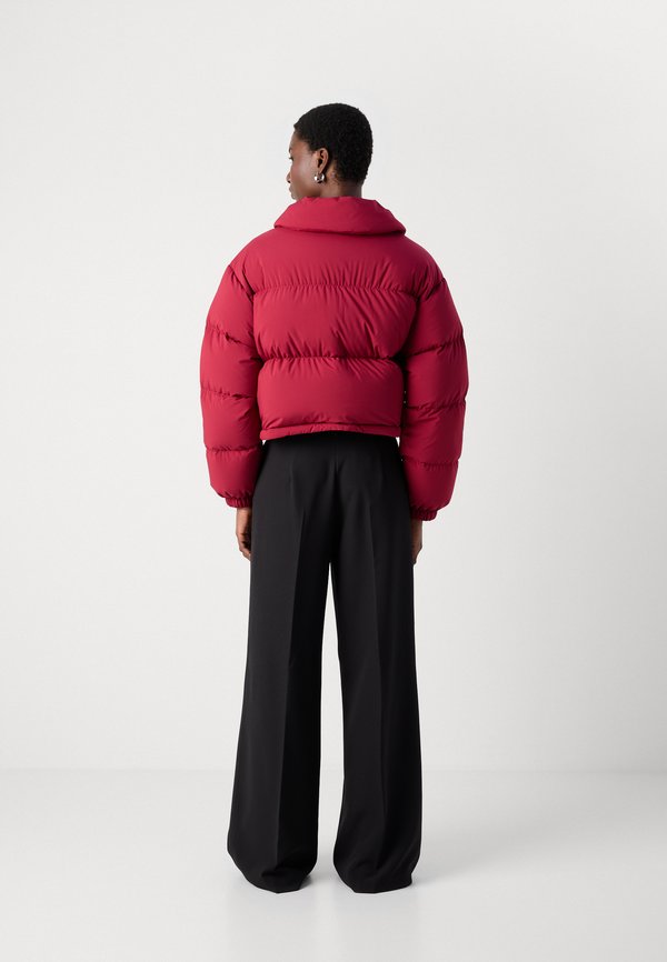 Tommy Jeans  BADGE COLLAR PUFFER