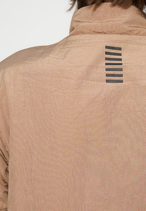 EA7 Emporio Armani