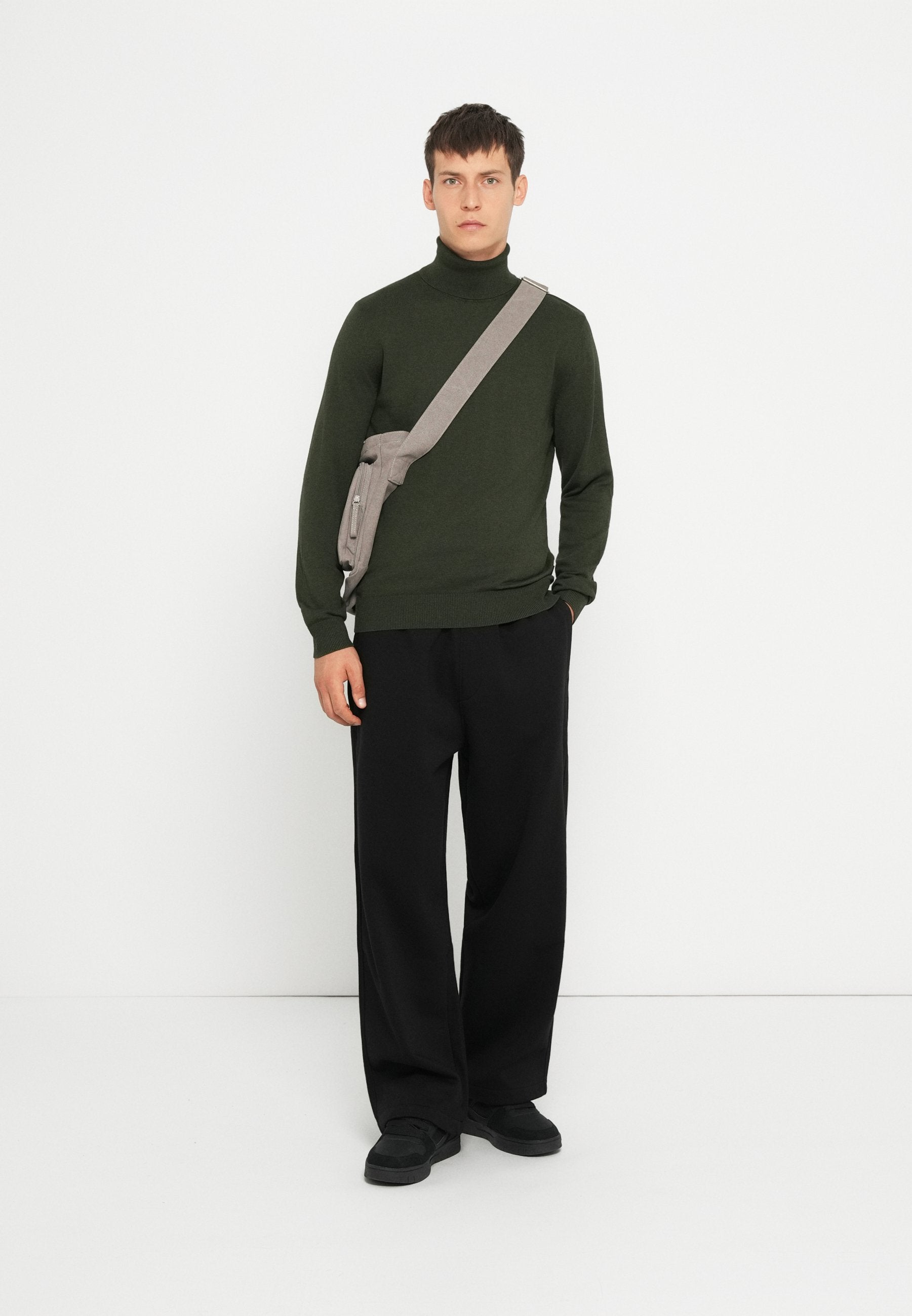 Jack & Jones JJEEMIL ROLL NECK