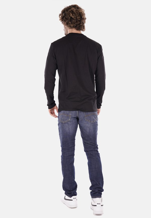 Armani Exchange