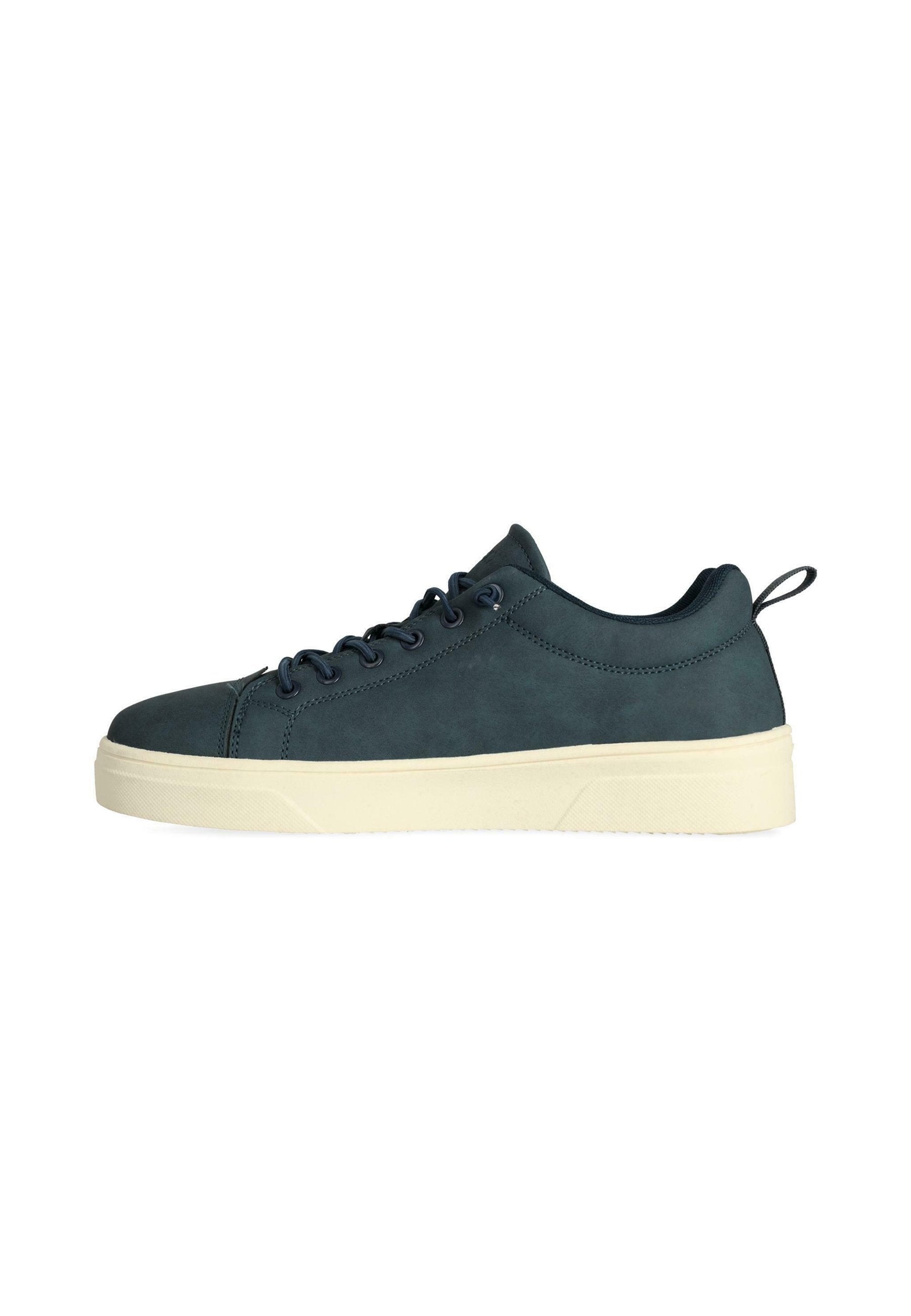 Dunkelblaue Ledersneaker mit runder Spitze, flacher weißer Gummisohle und dunkelblauen Schnürsenkeln; sie verfügen über einen kleinen Fersentab für ein einfaches Anziehen.