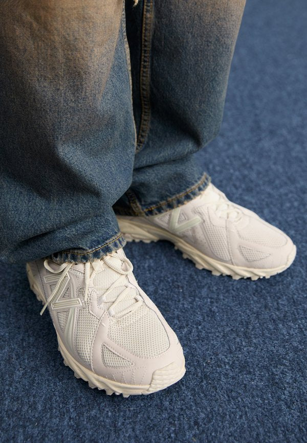New Balance 610 UNISEX - Trainers - off-white