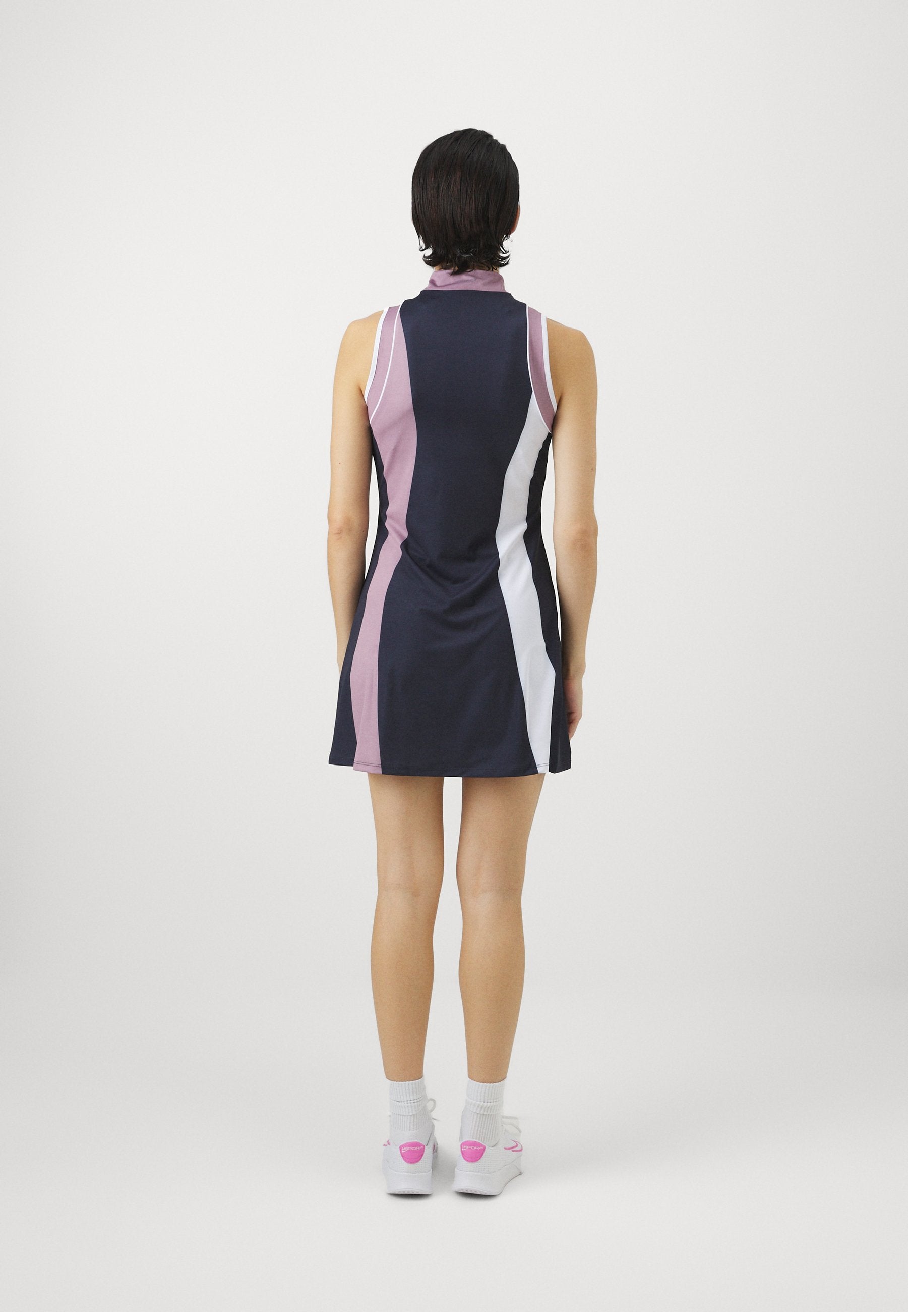 VESTITO SET Media 4
