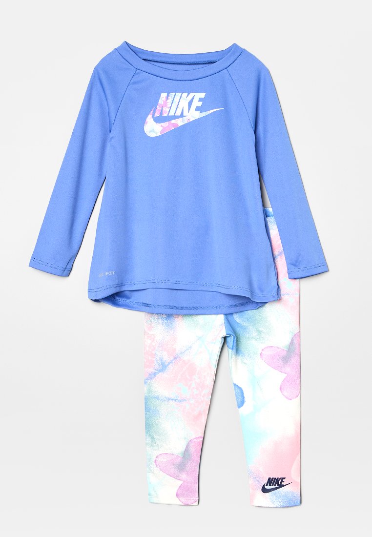 Nike Sportswear SET