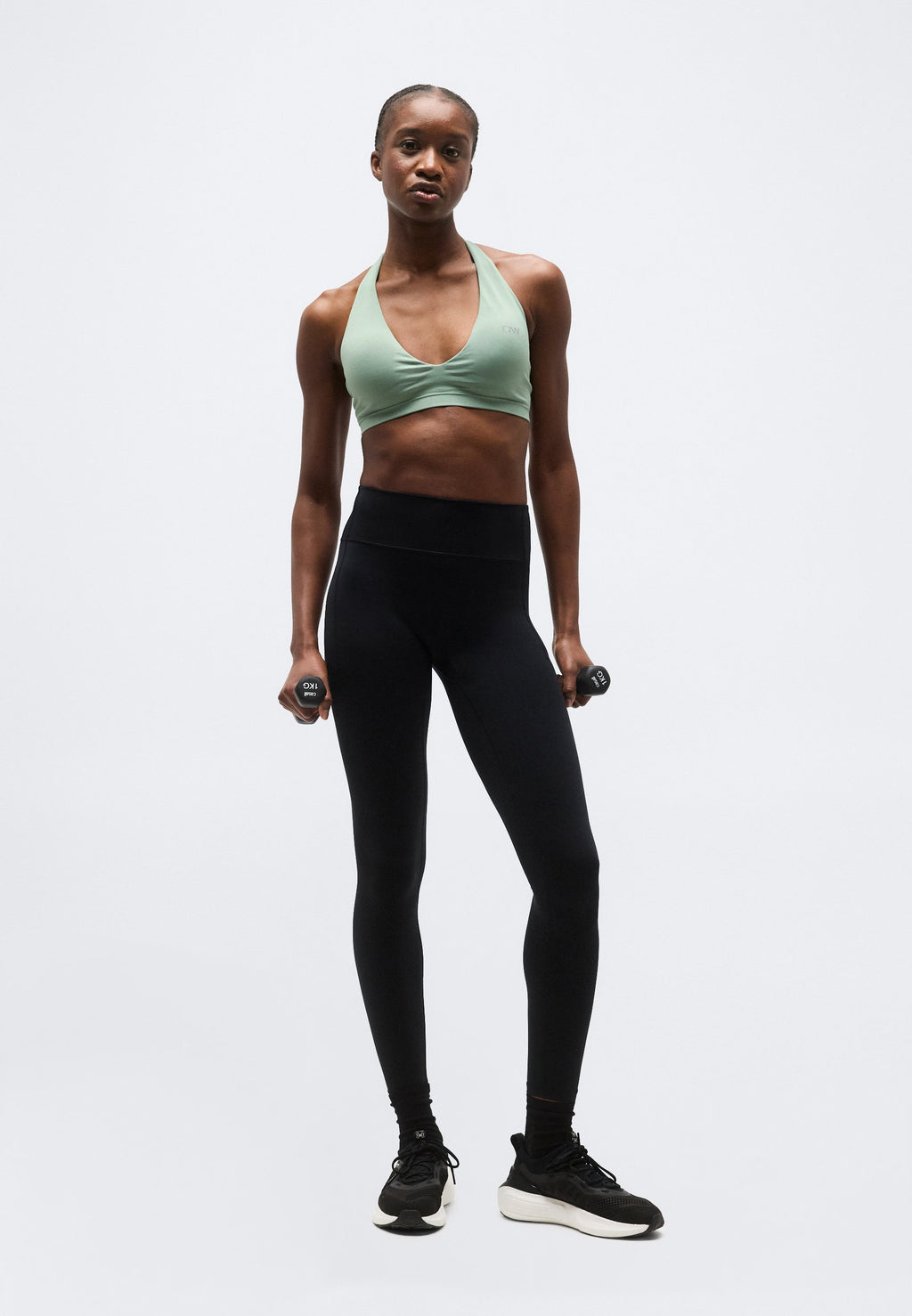 ICANIWILL DEFINE SEAMLESS HALTER SPORTS BRA