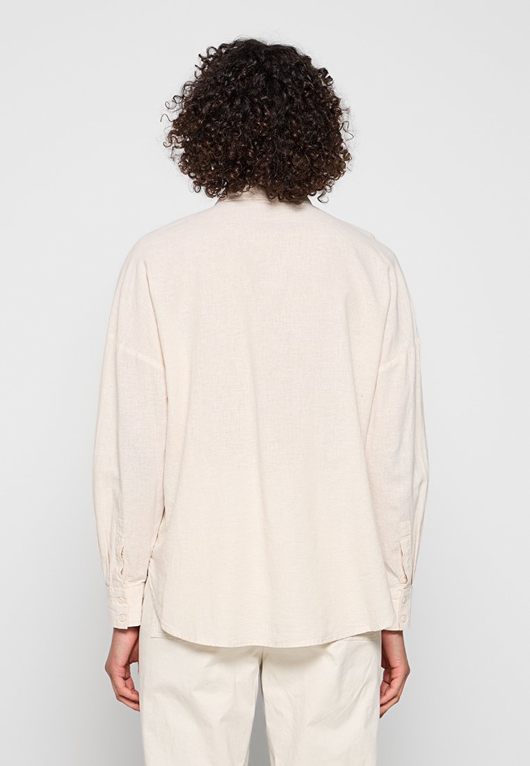 Selected SLFLINNIE NOVA  REGULAR FIT