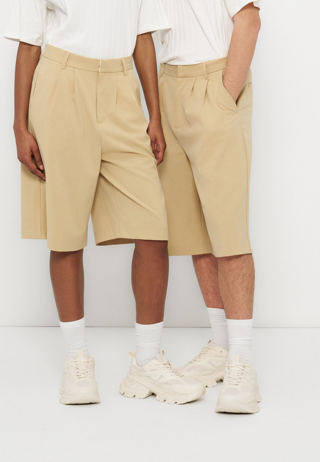 YOURTURN TAILORED BAGGY SHORTS