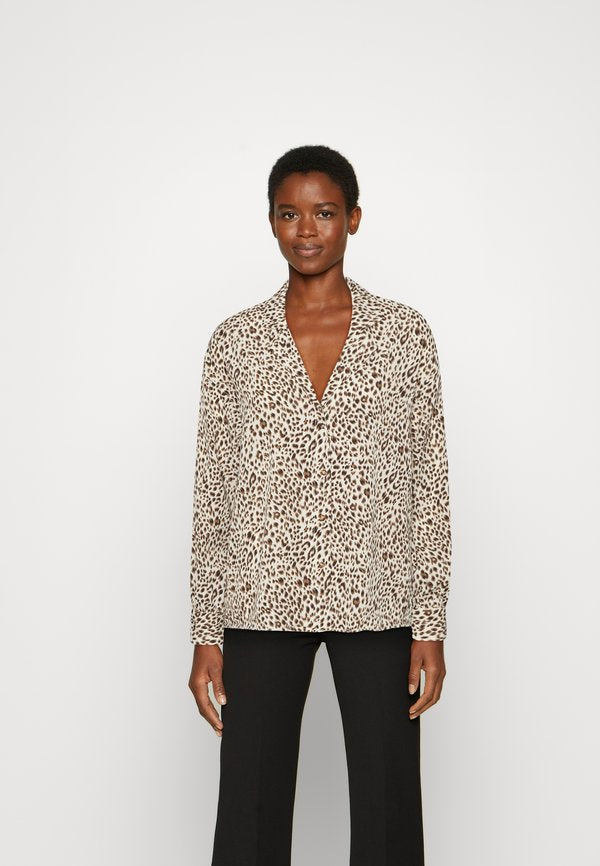 IN THE STYLE BILLIE SUZIE STONE LEOPARD OVERSIZED