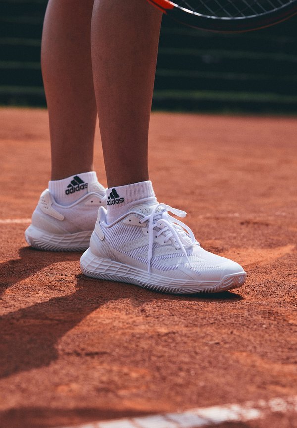 adidas Performance DEFIANT SPEED 2 CLAY - Clay court tennis shoes - white/grey