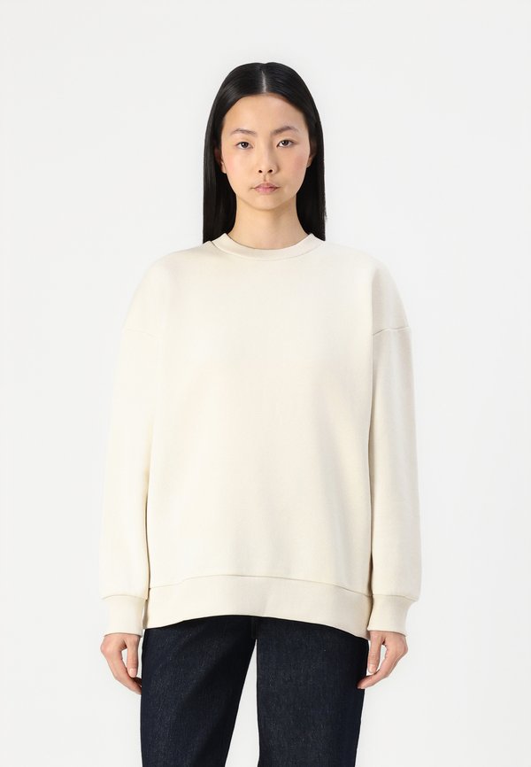 Selected SLFDANIELLA