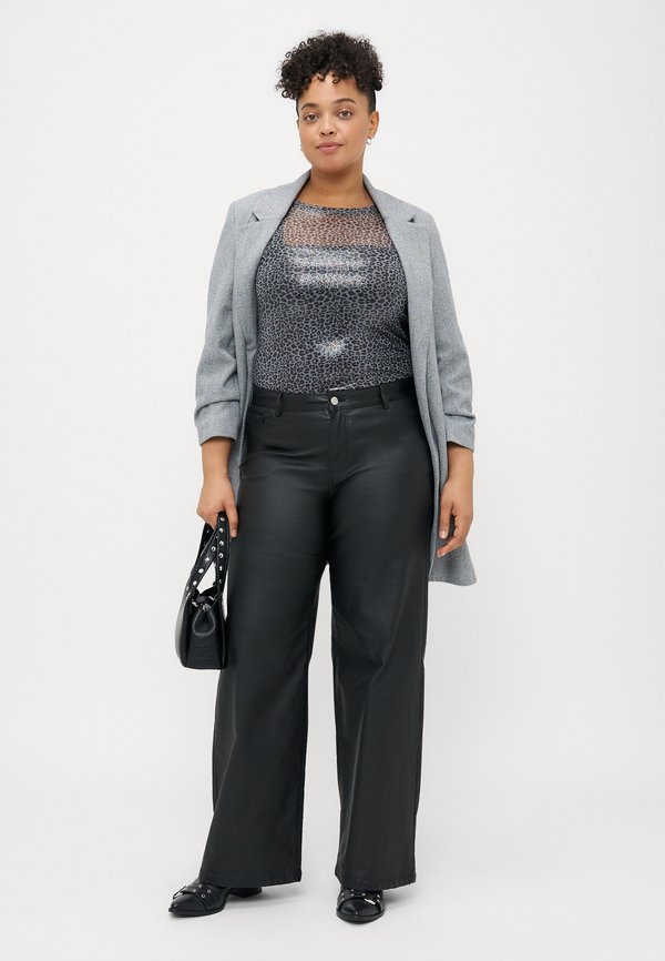 Vero Moda Curve VMCKAYLA WIDE COATED
