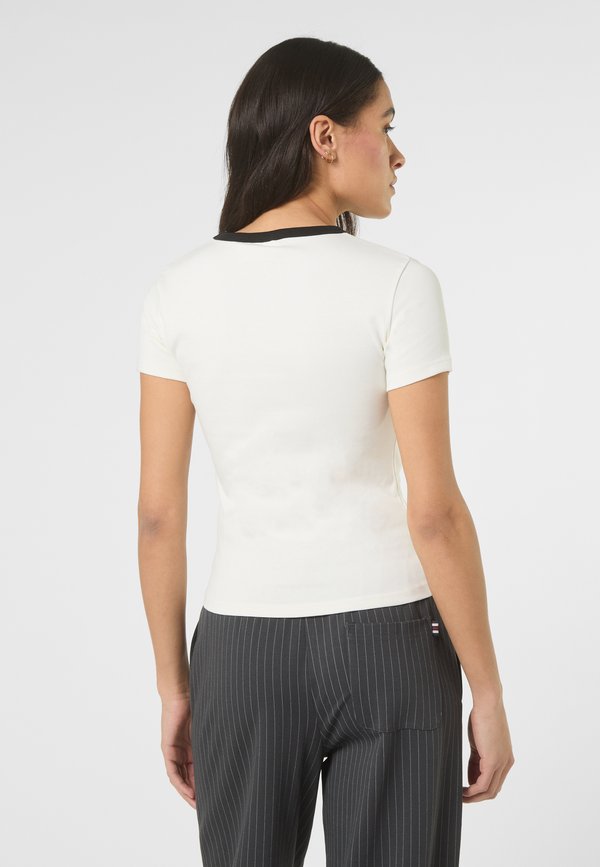 Fila APPAREL MONTEBENI LOGO