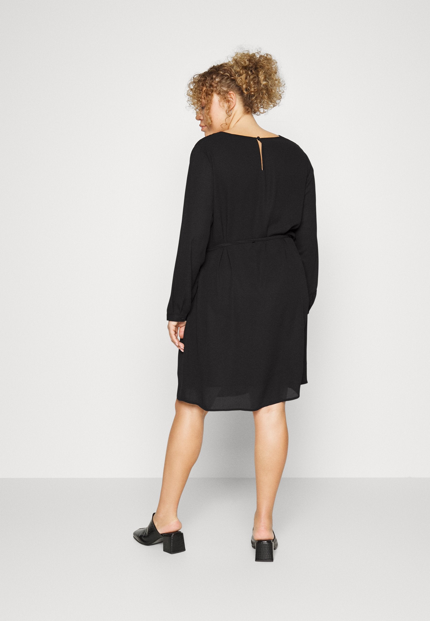ONLALICE DRESS Media 4