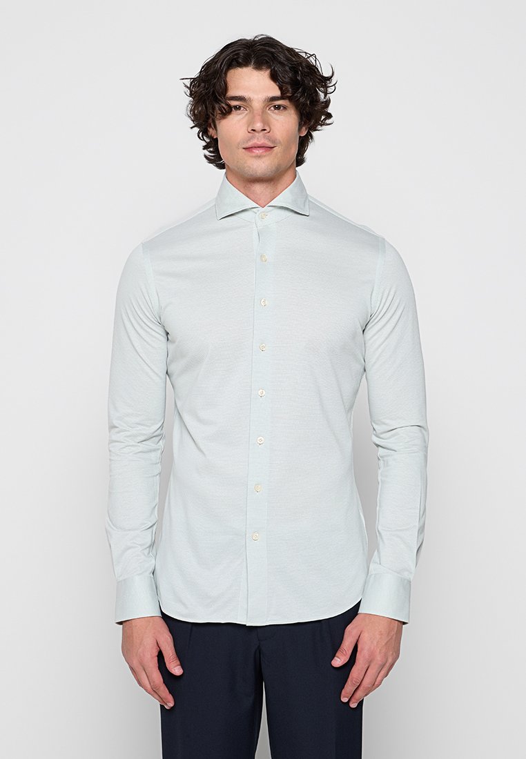 SLIM FIT Media 1