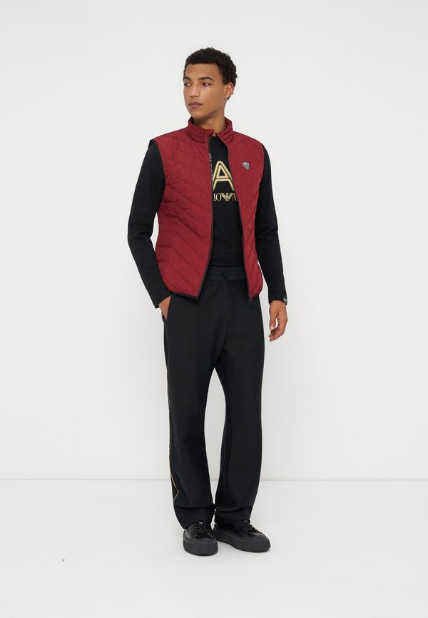 EA7 Emporio Armani
