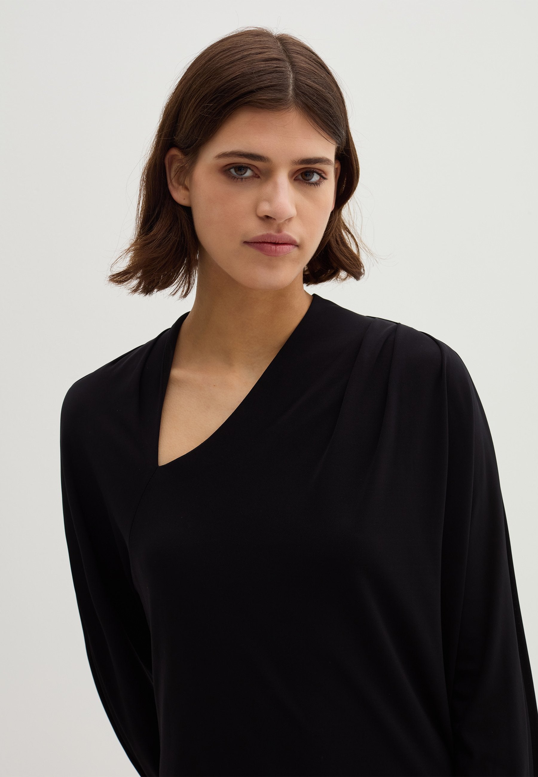Stefanel WITH V NECK