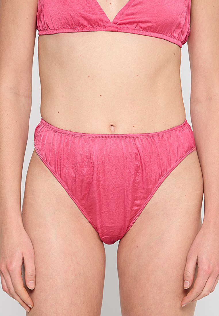 American Vintage Slip Media 1