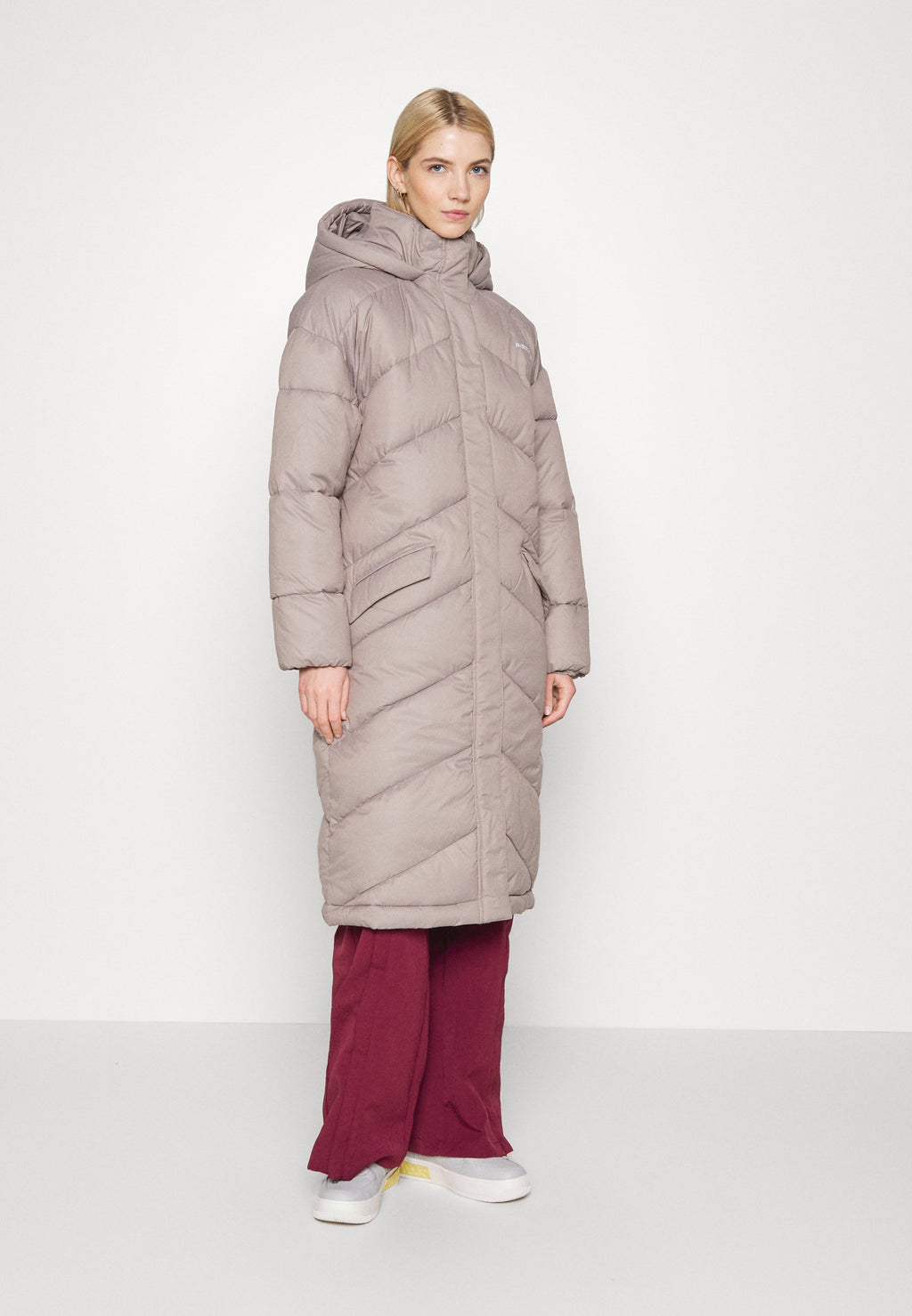 Pegador LOHA PUFFER COAT