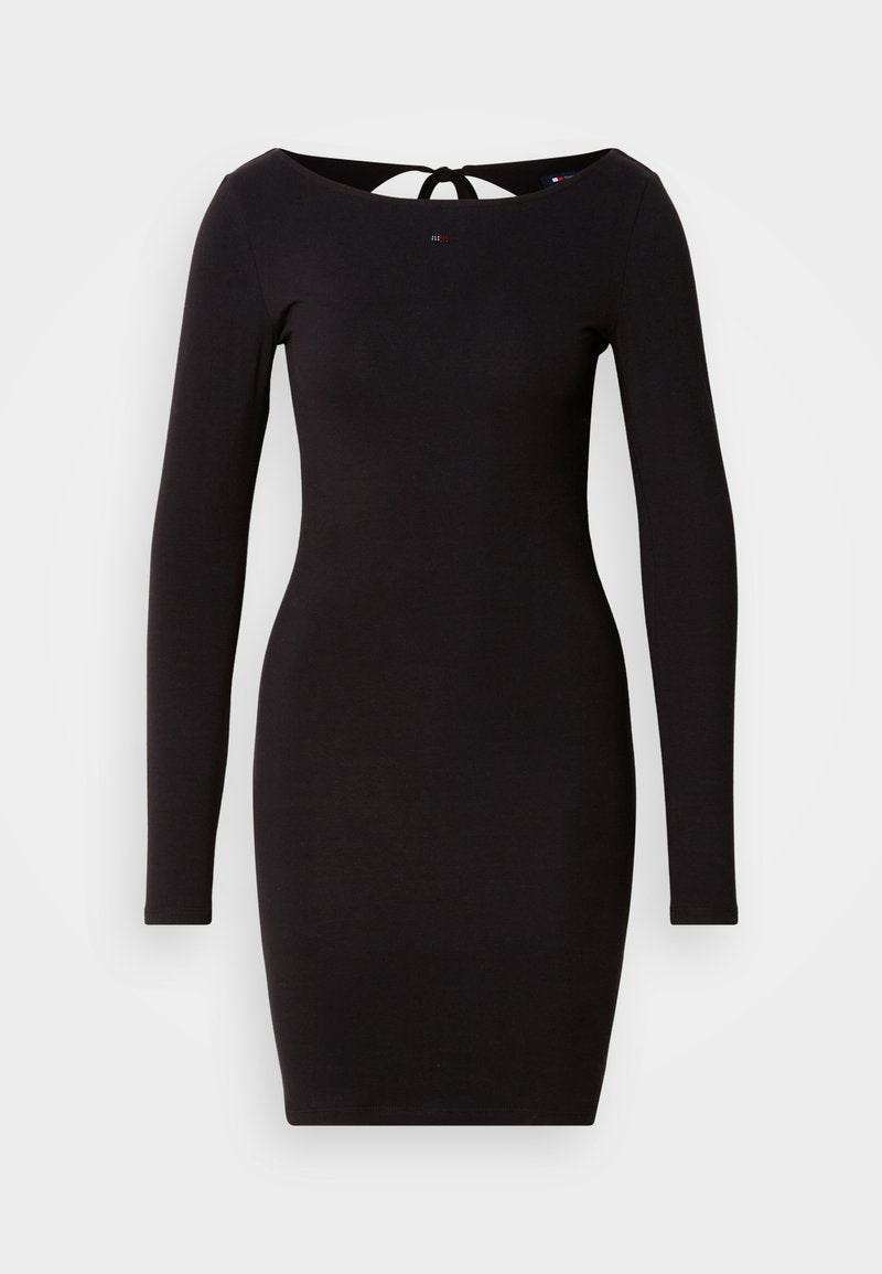 Schwarzes, eng anliegendes Langarmkleid mit rundem Ausschnitt und einer Schleifenbefestigung am Rücken. Glatter Stoff mit einem schlichten, eleganten Design.