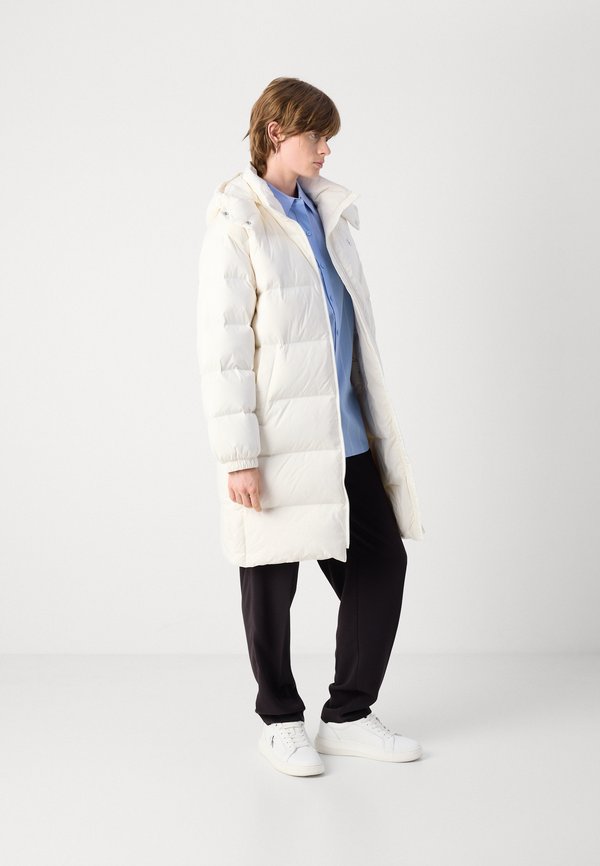 Calvin Klein Jeans ESSENTIAL MIDWEIGHT LONG PUFFER