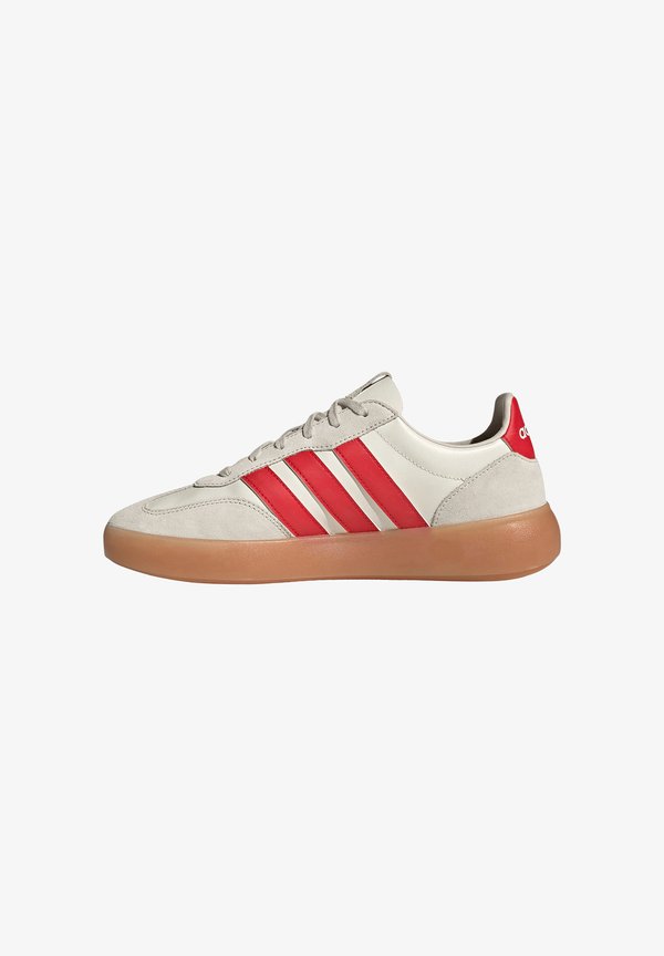 adidas Performance BARREDA DECODE LIFESTYLE - SNEAKERS - Training shoe - weiss/rot