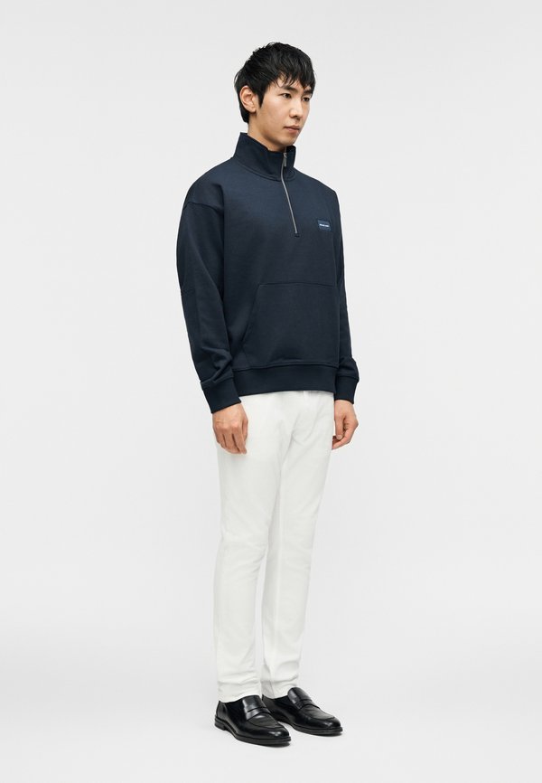 Michael Kors PATCH MOCK NECK
