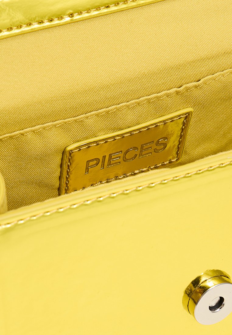 Pieces PCLANA