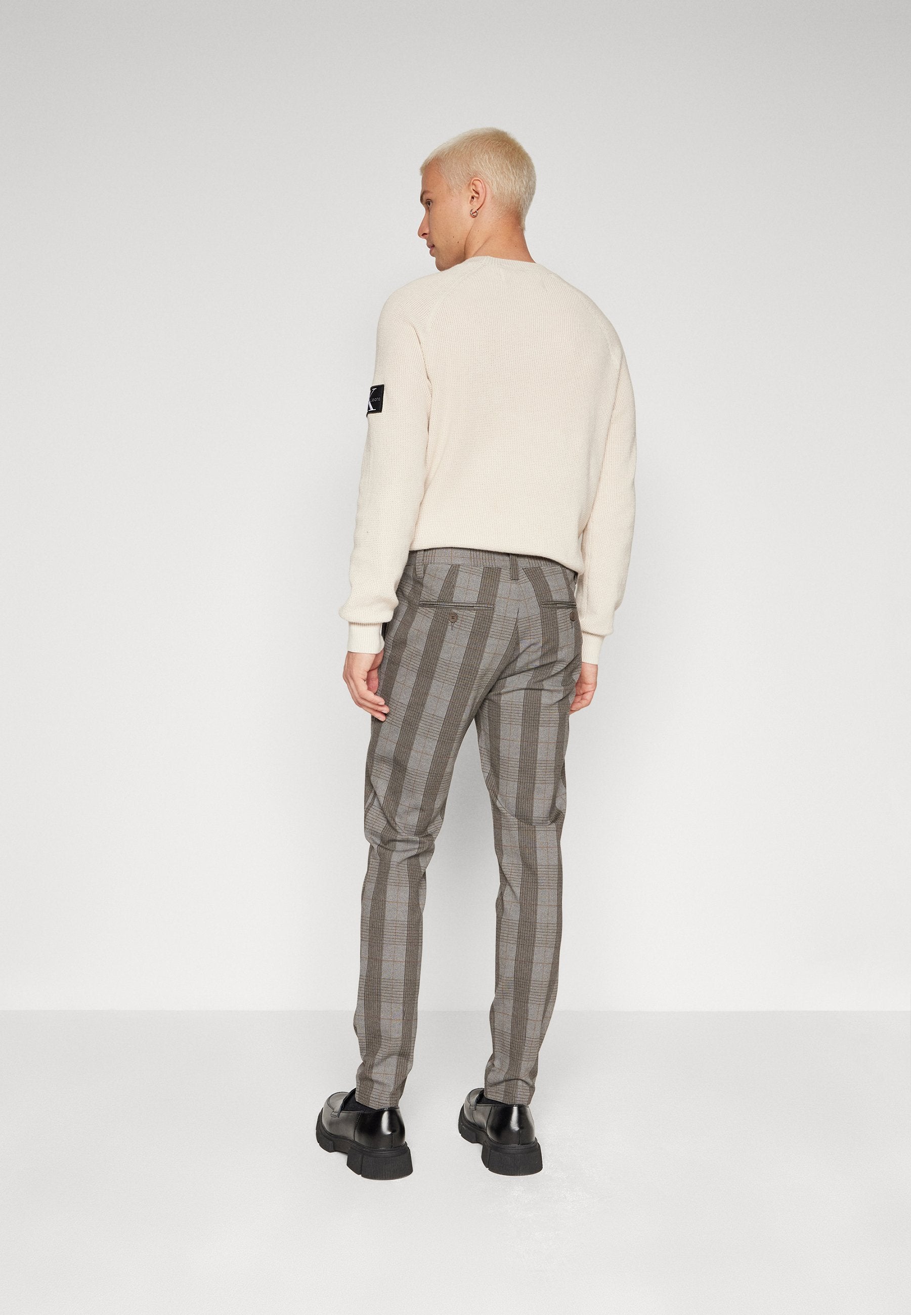 ONSMARK PANT Media 4