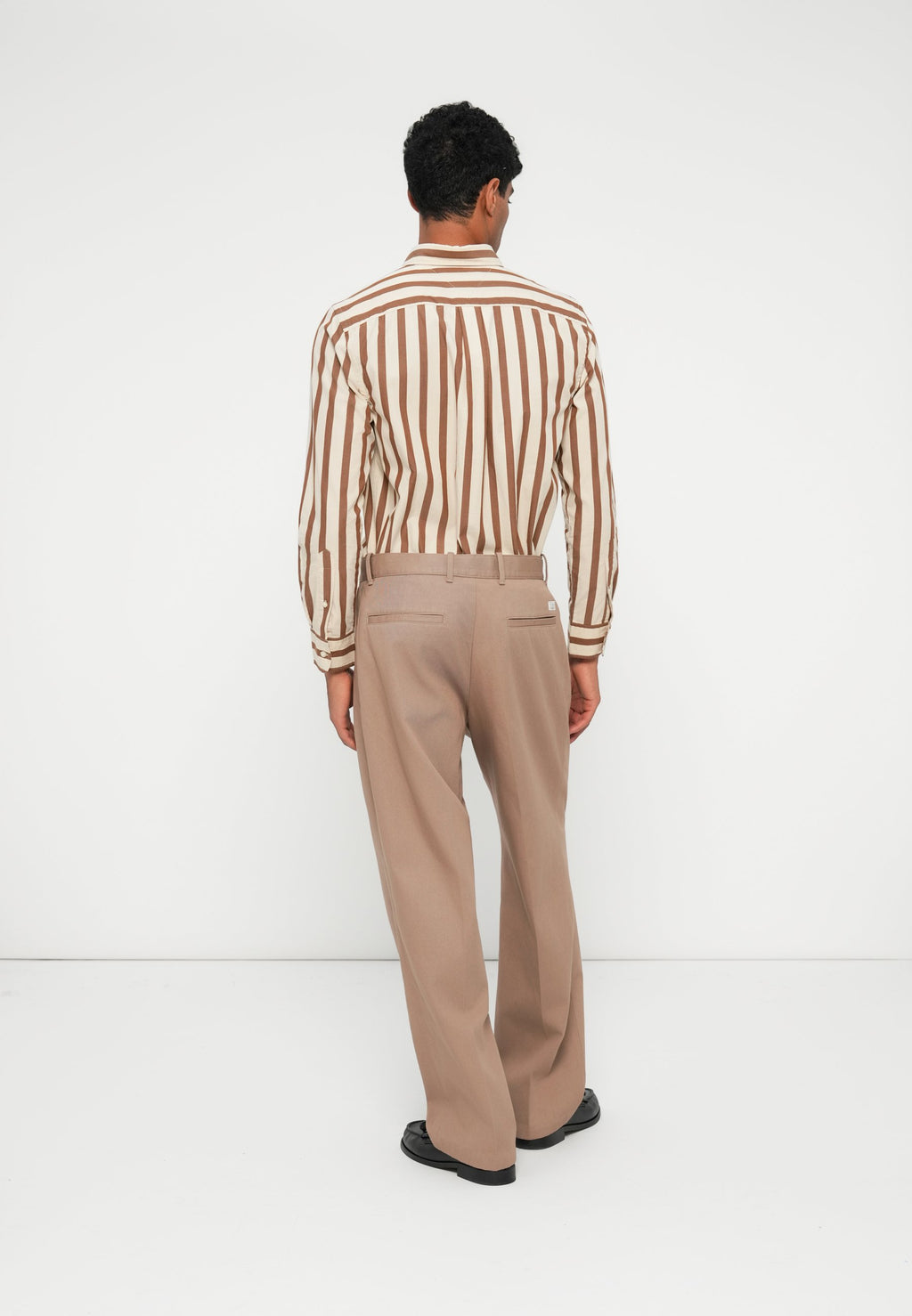 PLEATED TWILL WIDE LEG TROUSERS Media 4
