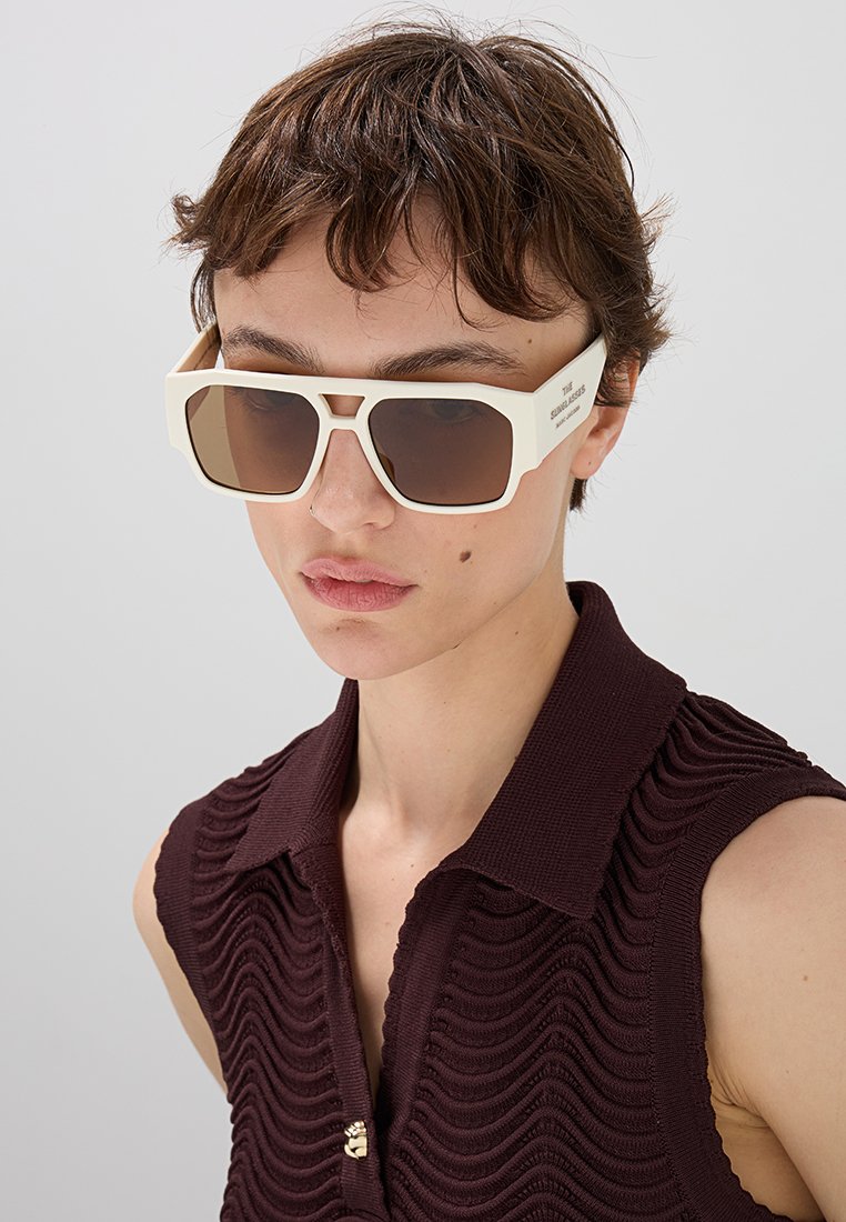 MARC JACOBS