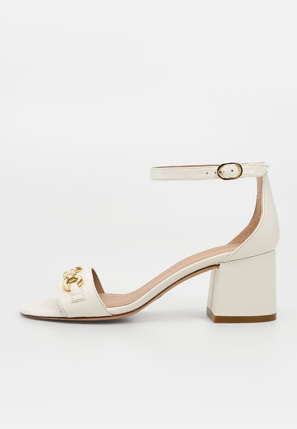 Stuart Weitzman