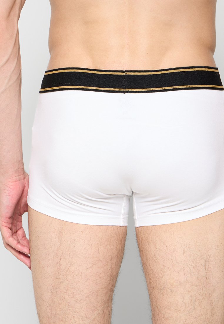 SIKSILK 3 PACK