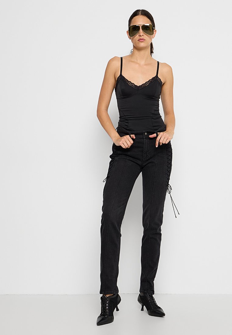 Versace Jeans Couture MELISSA