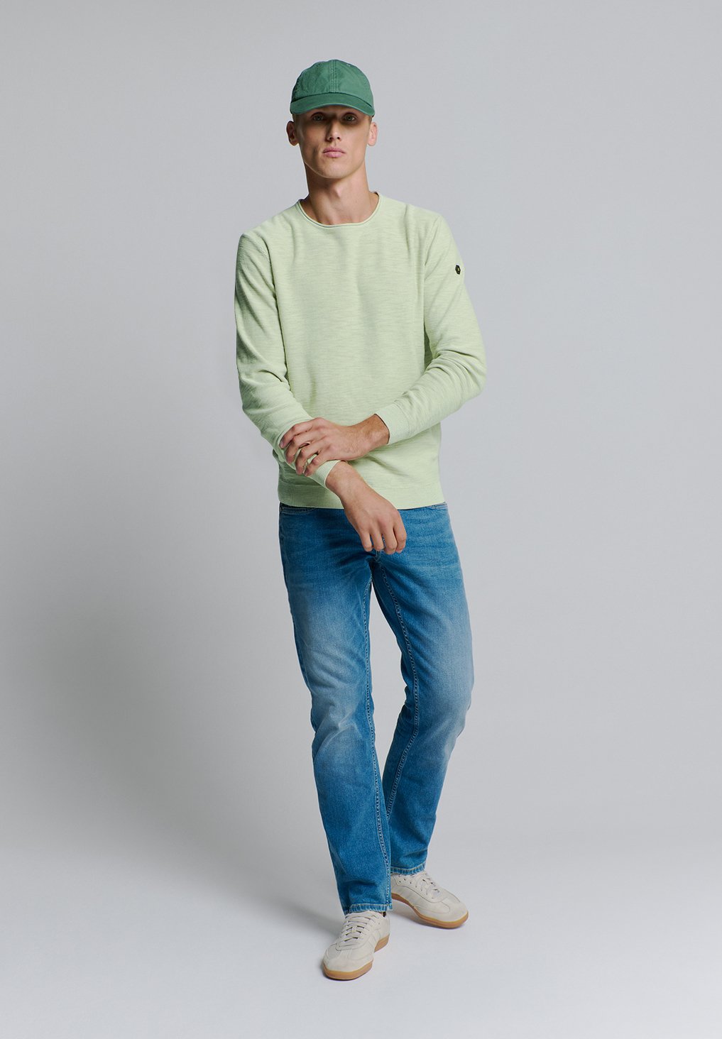 CREWNECK Media 2