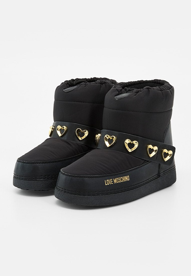 Love Moschino
