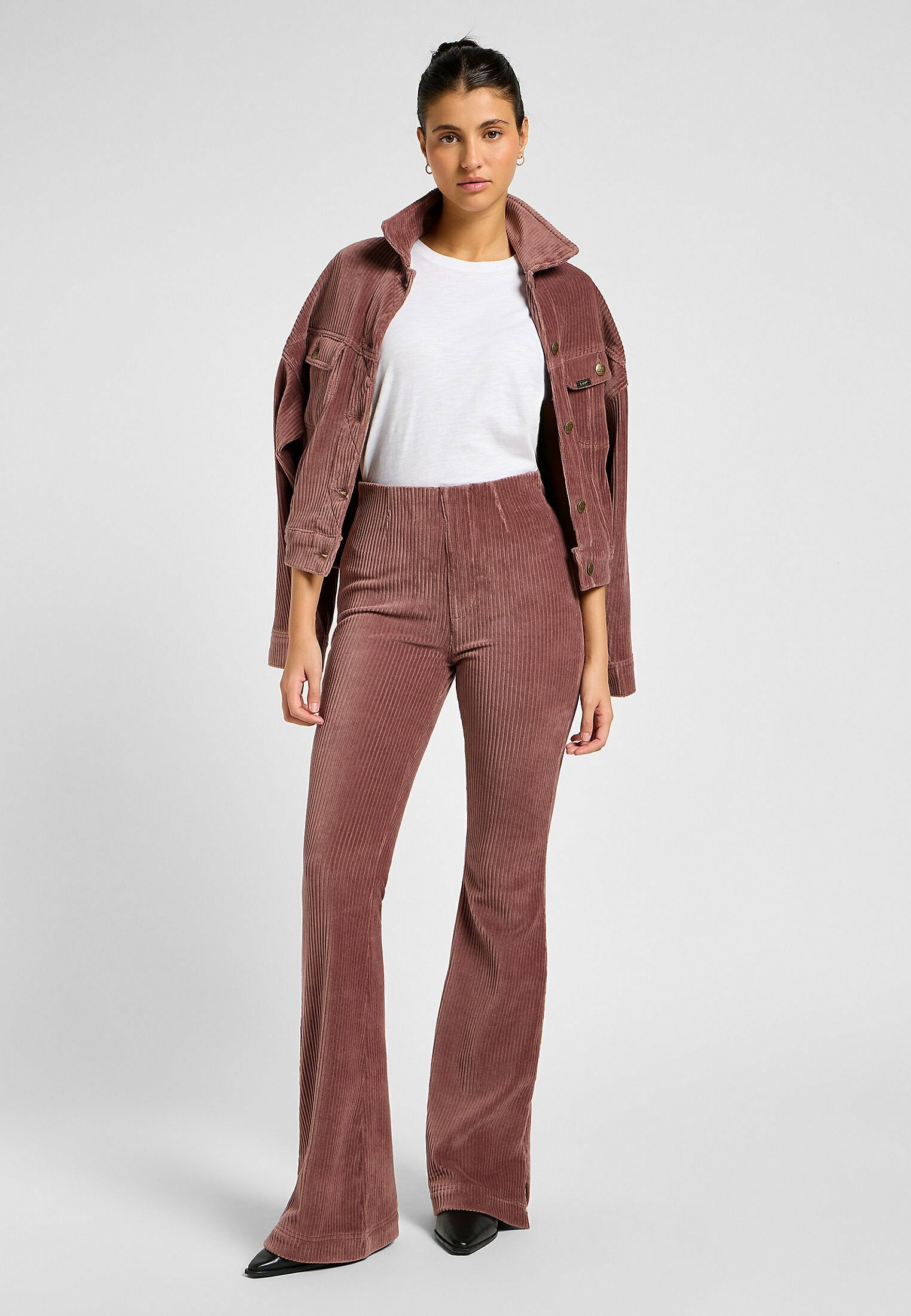 Lee PULL ON FLARE