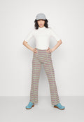 Résumé LOUISERS PANTS