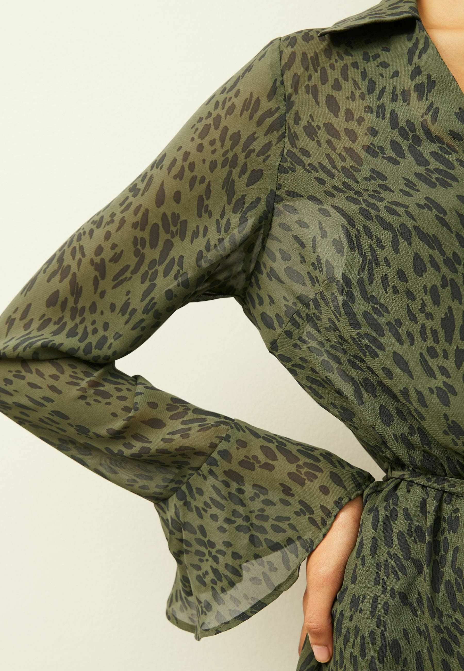 Next FLUTTER SLEEVE MINI