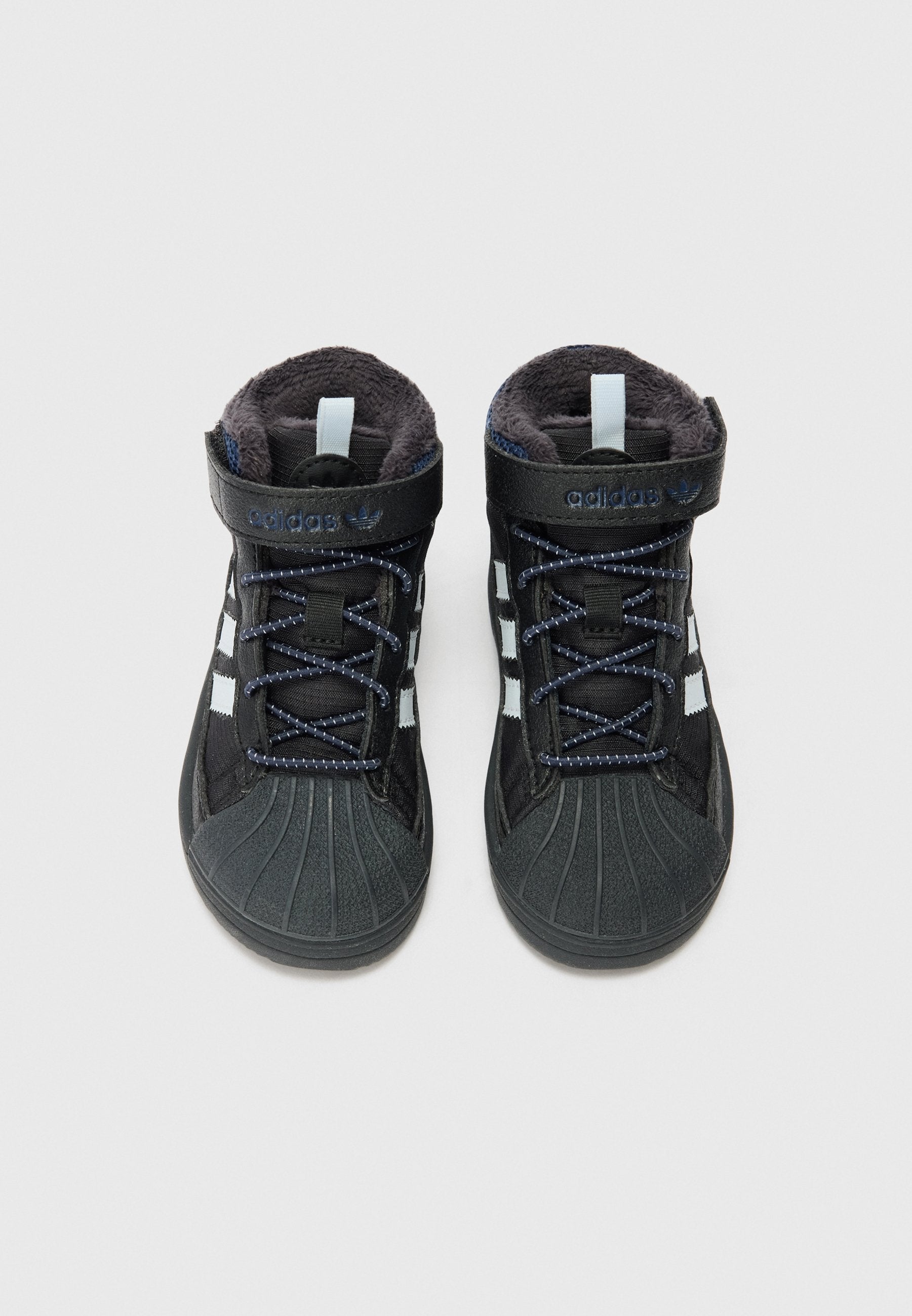SUPERSTAR TREK UNISEX Media 4