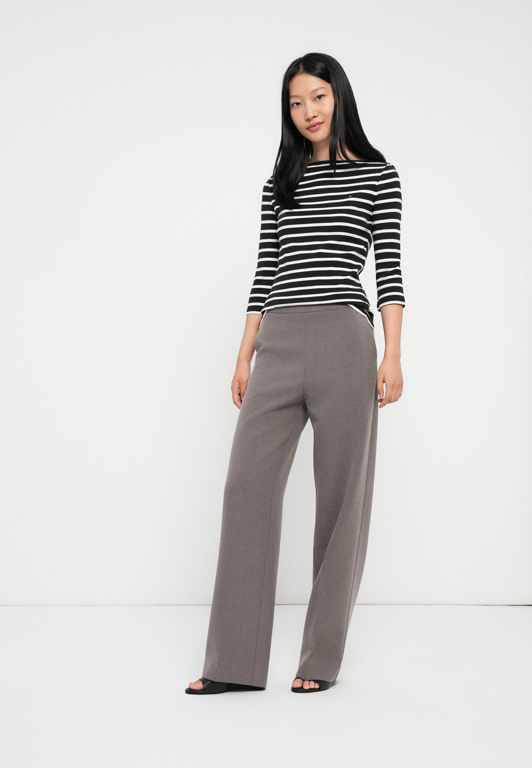PRESSED CREASE STRAIGHT LEG TROUSERS Media 5