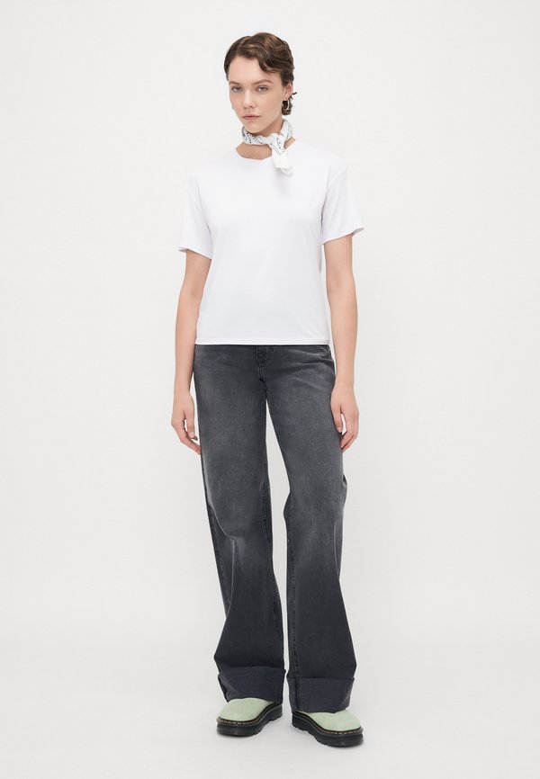 Vero Moda Tall VMFILLI TEE