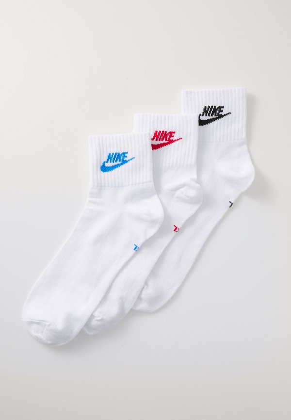 Nike Sportswear EVERYDAY ESSENTIAL ANKLE UNISEX 3 PACK - Sports socks - white/university red/light photo blue/black