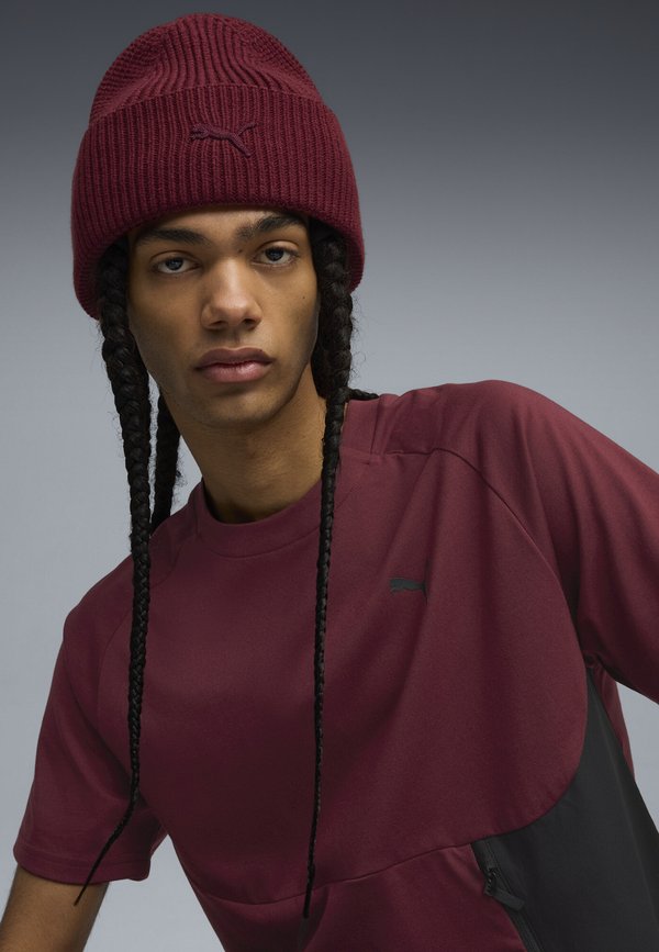 Puma BEANIE UNISEX - Beanie - ruby shimmer