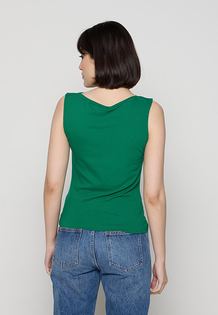SLIM FIT Media 3