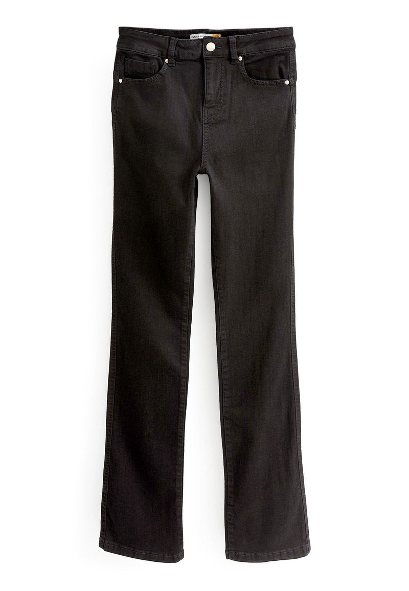 Schwarze Denim-Jeans mit geradem Beinschnitt, zwei Fronttaschen und metallischen Hardware-Details. Glatte Textur mit minimaler Nahtverarbeitung.