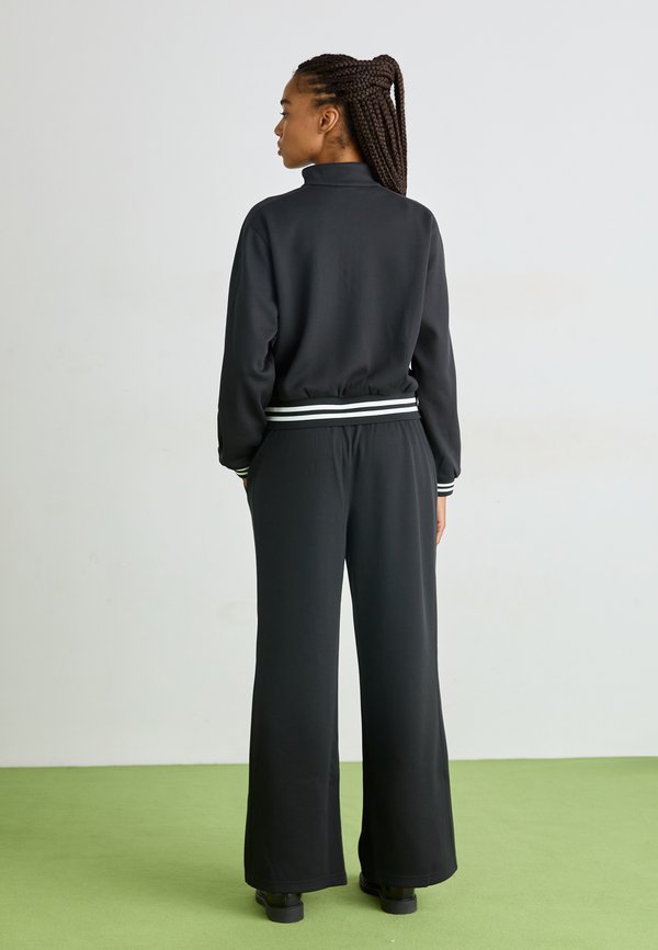 New Balance POST SEASON PIQUE TRACK JACKET