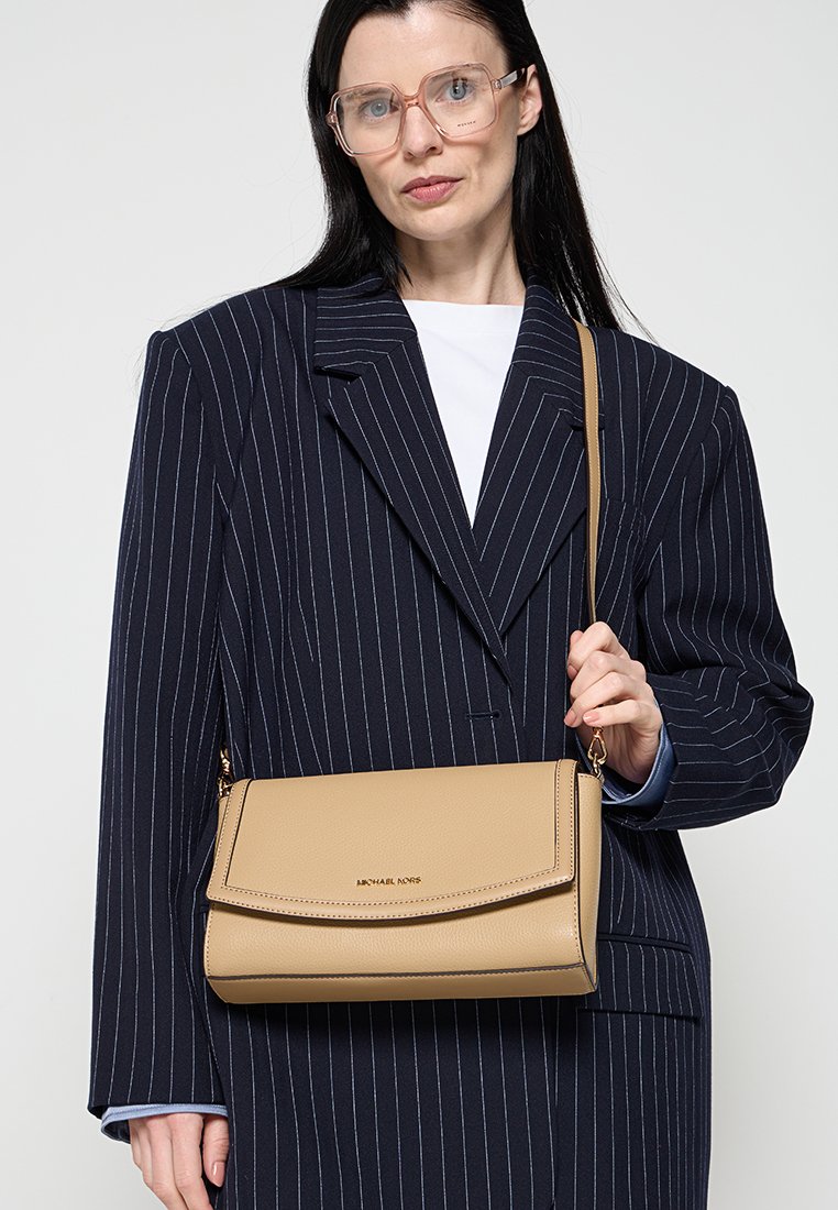 Michael Kors ELLIS